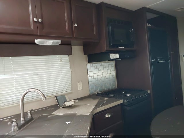 4YDT26223EH930361 Coleman Other
