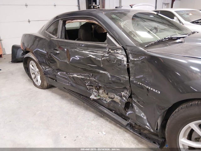 44612970 :رقم المزاد ، 2G1FB1E39F9305615 vin ، 2015 Chevrolet Camaro 2ls مزاد بيع