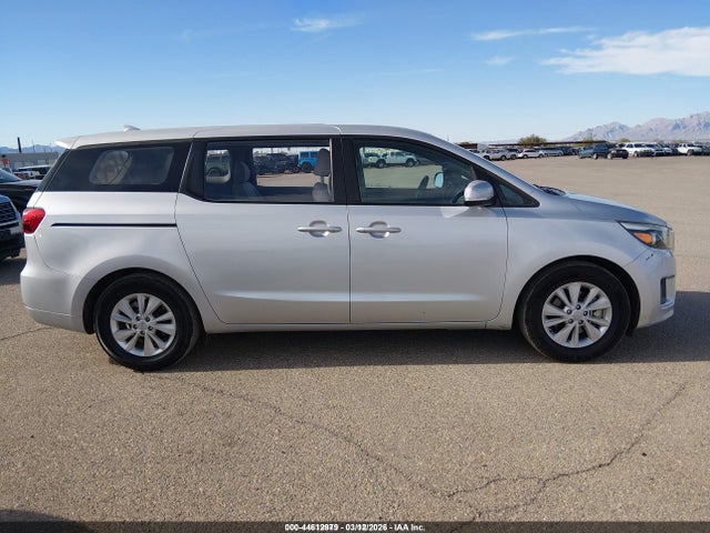 KIA Sedona L 2018 KNDMA5C19J6404901 Image 15