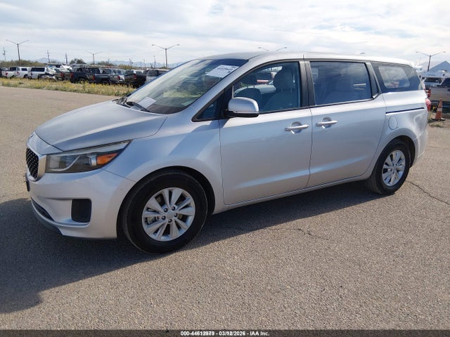 KIA Sedona L 2018 KNDMA5C19J6404901 Image 2