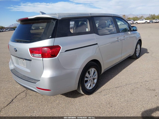 KIA Sedona L 2018 KNDMA5C19J6404901 Image 4