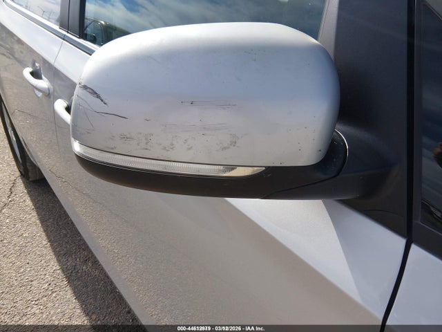 KIA Sedona L 2018 KNDMA5C19J6404901 Image 12