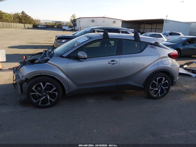 JTNKHMBX6K1061123 Toyota C-HR XLE