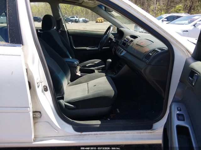 2005 TOYOTA CAMRY 4T1BE32K75U539964 Photo 4