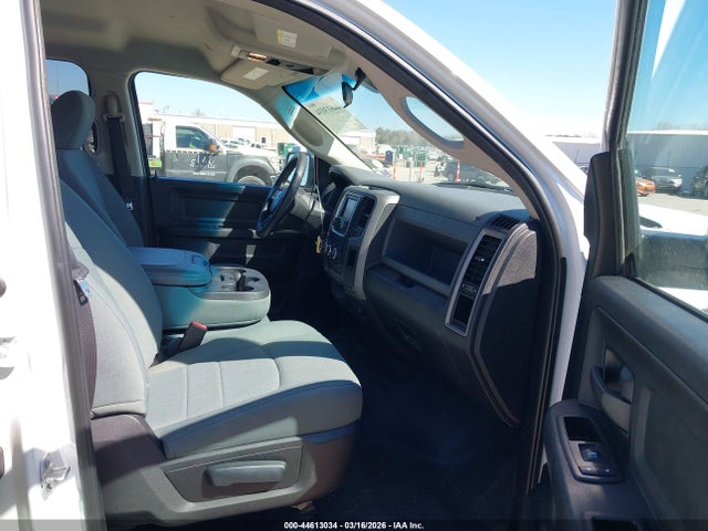 Продаж на аукціоні авто 2017 Ram 1500 Tradesman  4x2 6'4 Box, vin: 1C6RR6FG8HS609428, номер лоту: 44613034