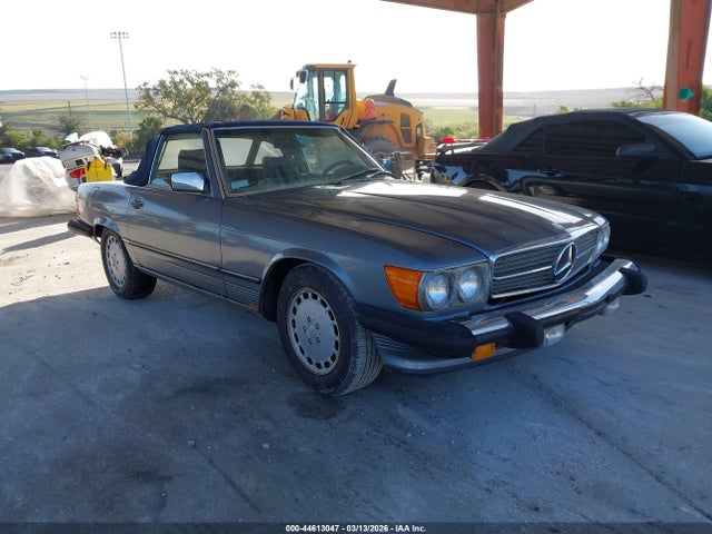 1988 MERCEDES-BENZ 560 WDBBA48D2JA075541