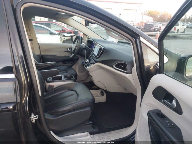 Продаж на аукціоні авто 2024 Chrysler Pacifica Touring L, vin: 2C4RC1BG9RR144275, номер лоту: 44613094
