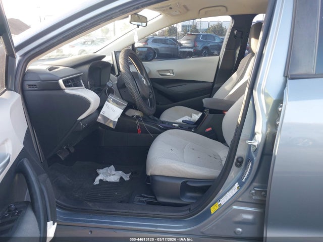 5YFEPMAE2MP160637 Toyota COROLLA LE