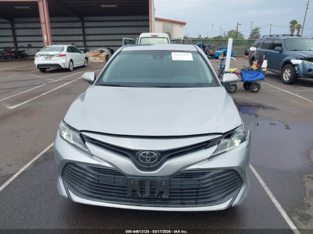 4T1B11HK0JU621701 Toyota CAMRY LE