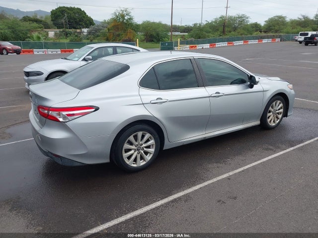 4T1B11HK0JU621701 Toyota CAMRY LE