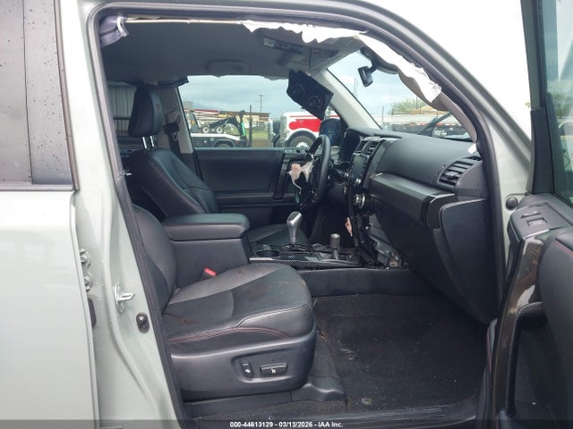 2022 Toyota 4runner Trd Off Road Premium მანქანა იყიდება აუქციონზე, vin: JTERU5JR1N6049956, აუქციონის ნომერი: 44613129