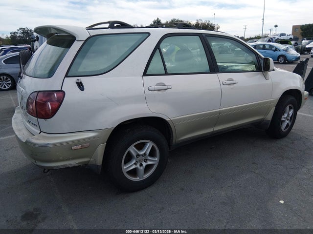44613132 :رقم المزاد ، JT6HF10U7Y0118138 vin ، 2000 Lexus Rx 300 مزاد بيع