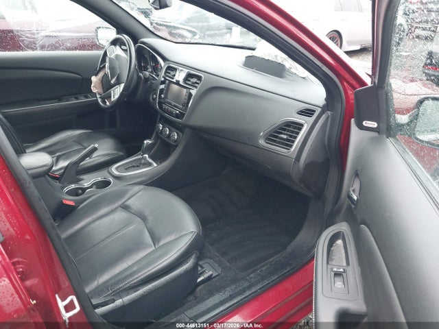 2011 Chrysler 200 Limited მანქანა იყიდება აუქციონზე, vin: 1C3BC2FG2BN580331, აუქციონის ნომერი: 44613151