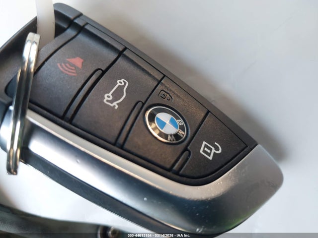 WBXHU7C5XK5L11208 BMW X1 Sdrive28i