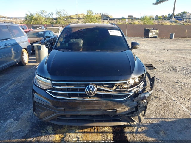 Продаж на аукціоні авто 2022 Volkswagen Tiguan 2.0t S, vin: 3VV1B7AX5NM040082, номер лоту: 44613174