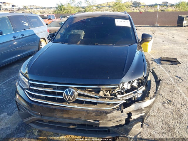 Продаж на аукціоні авто 2022 Volkswagen Tiguan 2.0t S, vin: 3VV1B7AX5NM040082, номер лоту: 44613174