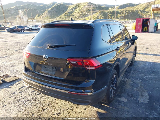 Продаж на аукціоні авто 2022 Volkswagen Tiguan 2.0t S, vin: 3VV1B7AX5NM040082, номер лоту: 44613174