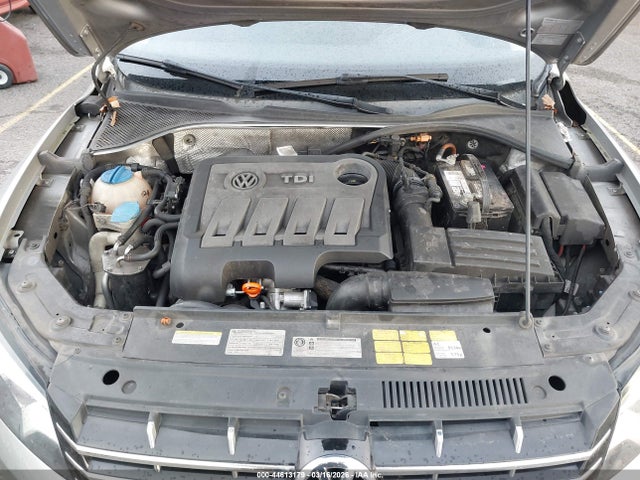 2012 Volkswagen Passat 2.0l Tdi Se მანქანა იყიდება აუქციონზე, vin: 1VWBN7A3XCC099180, აუქციონის ნომერი: 44613179