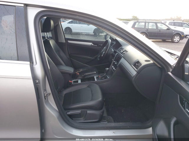 2012 Volkswagen Passat 2.0l Tdi Se მანქანა იყიდება აუქციონზე, vin: 1VWBN7A3XCC099180, აუქციონის ნომერი: 44613179