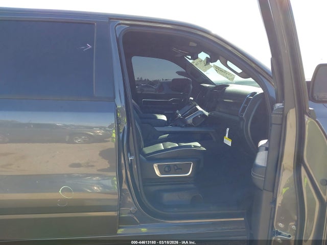 44613180 :رقم المزاد ، 1C6SRFJP5SN690970 vin ، 2025 Ram 1500 Laramie  4x4 5'7 Box مزاد بيع