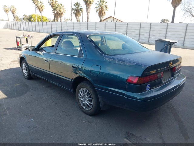 1998 TOYOTA CAMRY JT2BG22K8W0128700 Photo 2