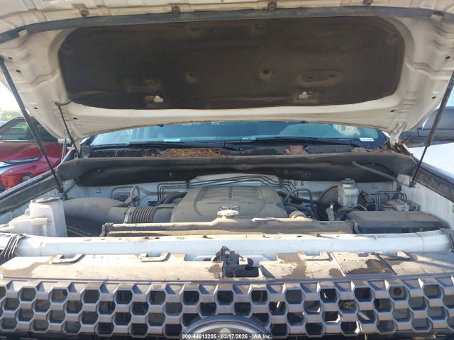 5TFEY5F11KX250482 Toyota Tundra Sr5 5.7l V8