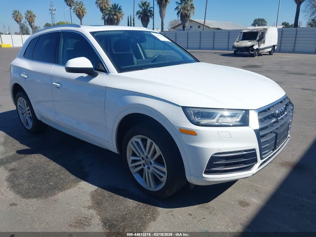 2018 AUDI Q5 WA1BNBFY0J2103812 Photo 0