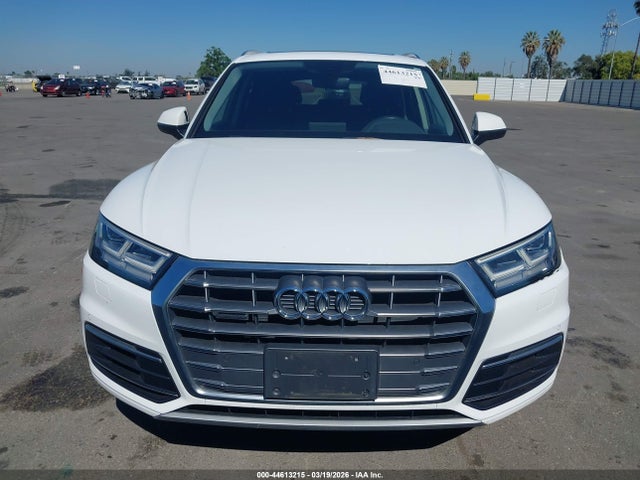 WA1BNBFY0J2103812 Audi Q5 2.0t Premium/2.0t Tech Premium