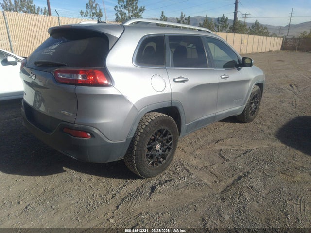 1C4PJMCB0EW274979 Jeep Cherokee Latitude