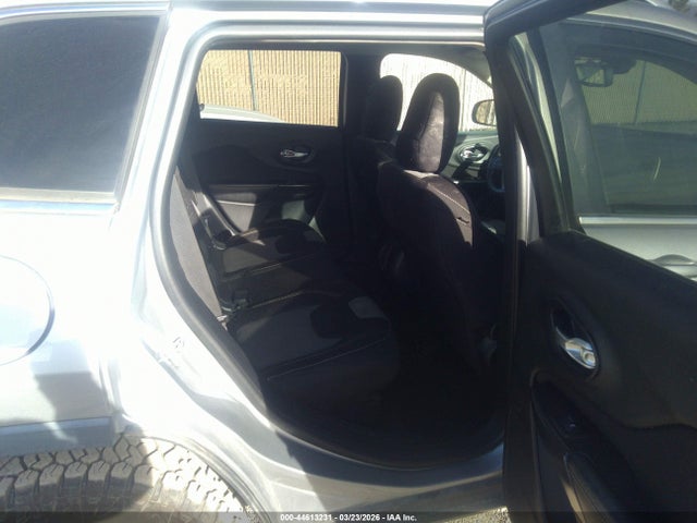 1C4PJMCB0EW274979 Jeep Cherokee Latitude