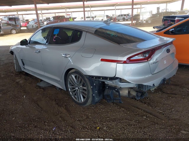 KIA Stinger 2018 KNAE15LA2J6011324 Image 3