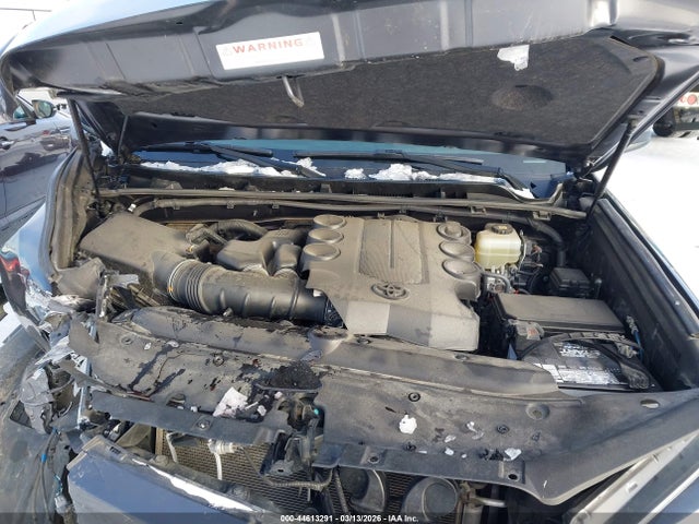 JTEMU5JR5M5946356 Toyota 4RUNNER SR5