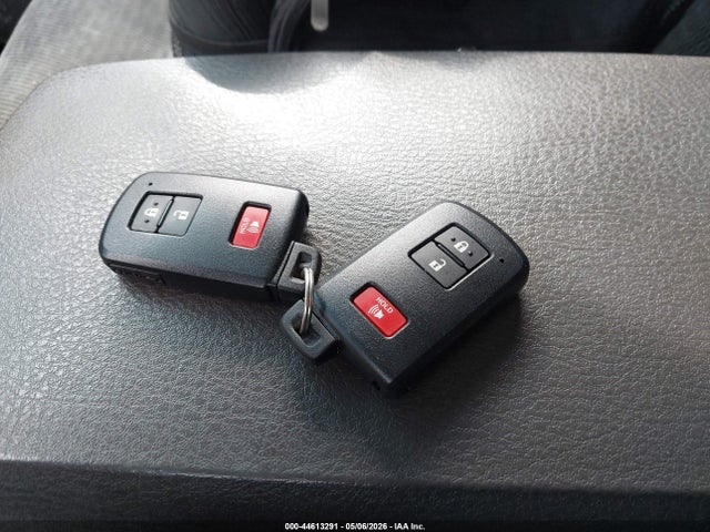 JTEMU5JR5M5946356 Toyota 4RUNNER SR5