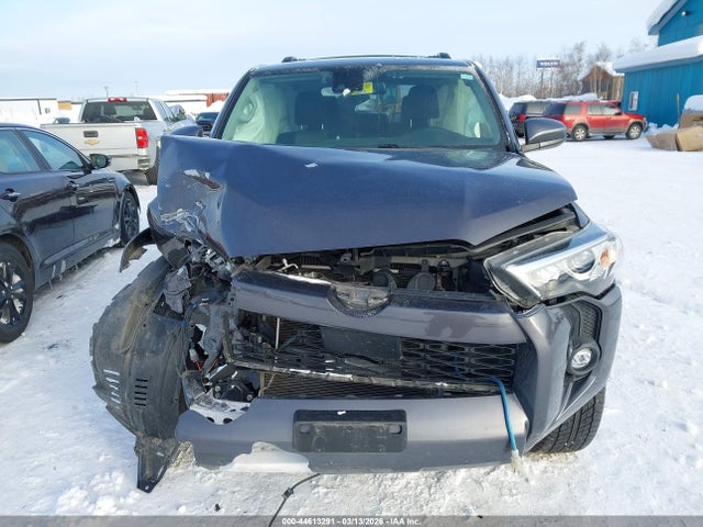 JTEMU5JR5M5946356 Toyota 4RUNNER SR5