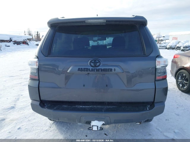 JTEMU5JR5M5946356 Toyota 4RUNNER SR5