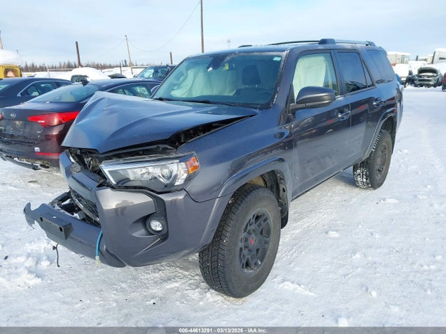 JTEMU5JR5M5946356 Toyota 4RUNNER SR5