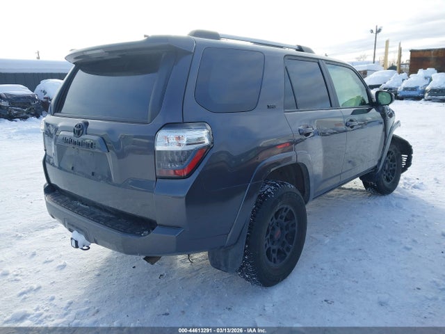 JTEMU5JR5M5946356 Toyota 4RUNNER SR5