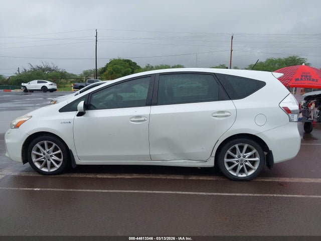 Toyota Prius V Five/three/two 2014 JTDZN3EU6EJ006408 Image 14