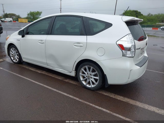 Toyota Prius V Five/three/two 2014 JTDZN3EU6EJ006408 Image 3