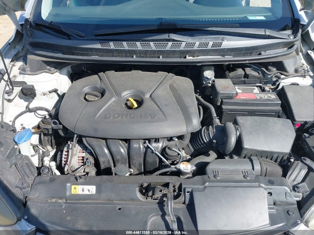 5NPDH4AE6GH695092 Hyundai ELANTRA SE