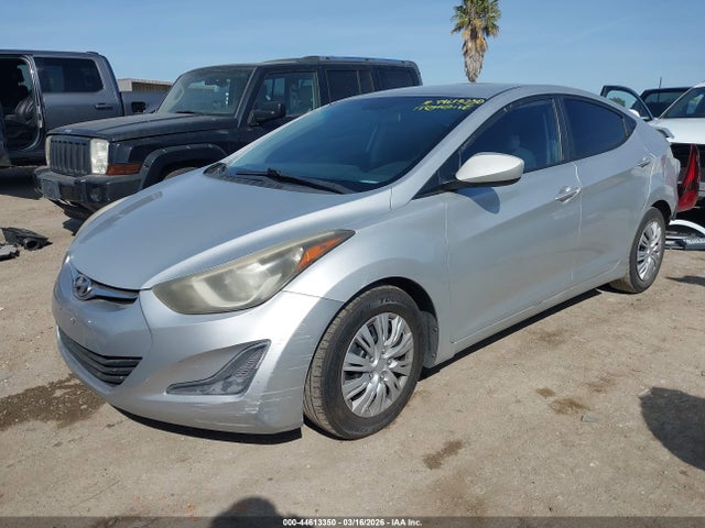 5NPDH4AE6GH695092 Hyundai ELANTRA SE