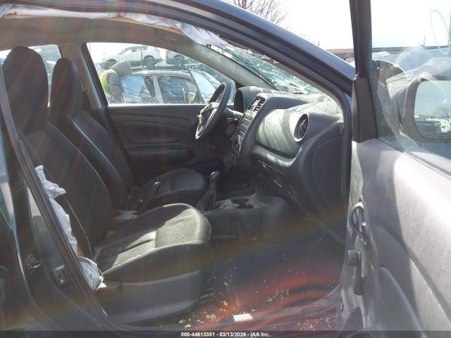 3N1CN7AP4GL909717 Nissan Versa 1.6 S