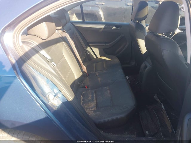 44613419 :رقم المزاد ، 3VWDB7AJ1HM303726 vin ، 2017 Volkswagen Jetta 1.4t Se مزاد بيع