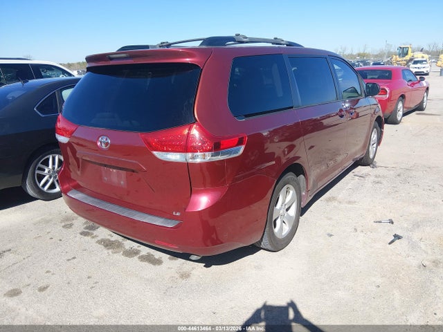 44613464 :رقم المزاد ، 5TDKK3DC4CS277079 vin ، 2012 Toyota Sienna Le V6 8 Passenger مزاد بيع