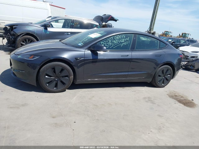 Продажа на аукционе авто 2024 Tesla Model 3 Long Range Dual Motor All-wheel Drive, vin: 5YJ3E1EB5RF738891, номер лота: 44613532