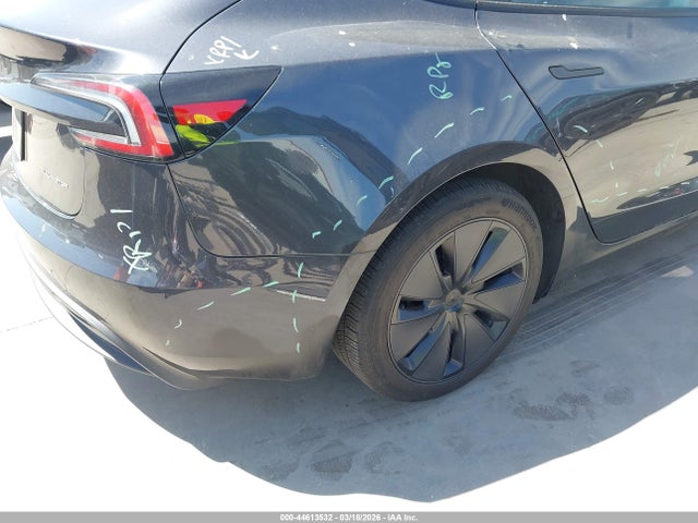 Продажа на аукционе авто 2024 Tesla Model 3 Long Range Dual Motor All-wheel Drive, vin: 5YJ3E1EB5RF738891, номер лота: 44613532