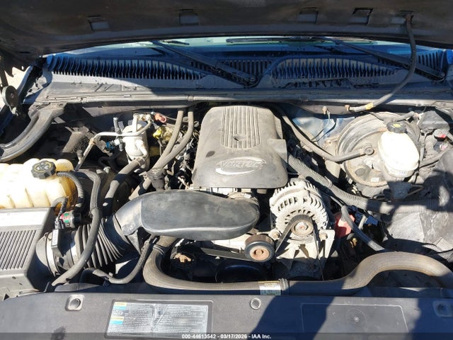 44613542 :رقم المزاد ، 2GTEC13T451192303 vin ، 2005 Gmc Sierra 1500 Sle مزاد بيع