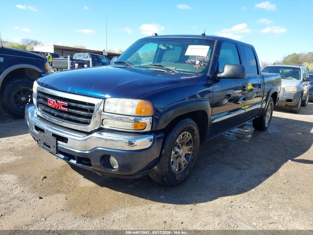 44613542 :رقم المزاد ، 2GTEC13T451192303 vin ، 2005 Gmc Sierra 1500 Sle مزاد بيع