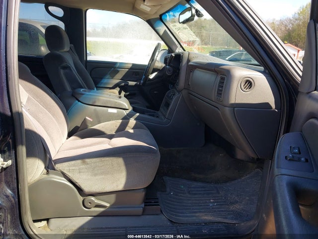 44613542 :رقم المزاد ، 2GTEC13T451192303 vin ، 2005 Gmc Sierra 1500 Sle مزاد بيع