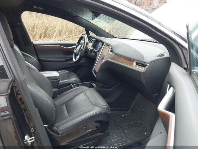 Aukcja sprzedaży 2016 Tesla Model X 60d/70d/75d/90d, vin: 5YJXCDE20GF030909, numer aukcji: 44613560